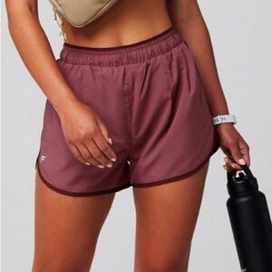 Fabletics Heritage Dolphin Short